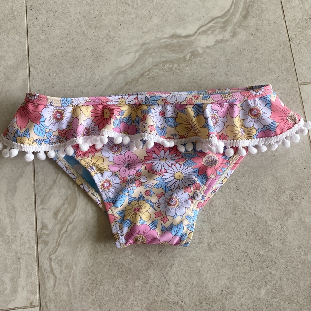 FEATHER 4 ARROW - SEASHELL BABY RUFFLE SET - FLOWER POWER - Picture 6 of 8